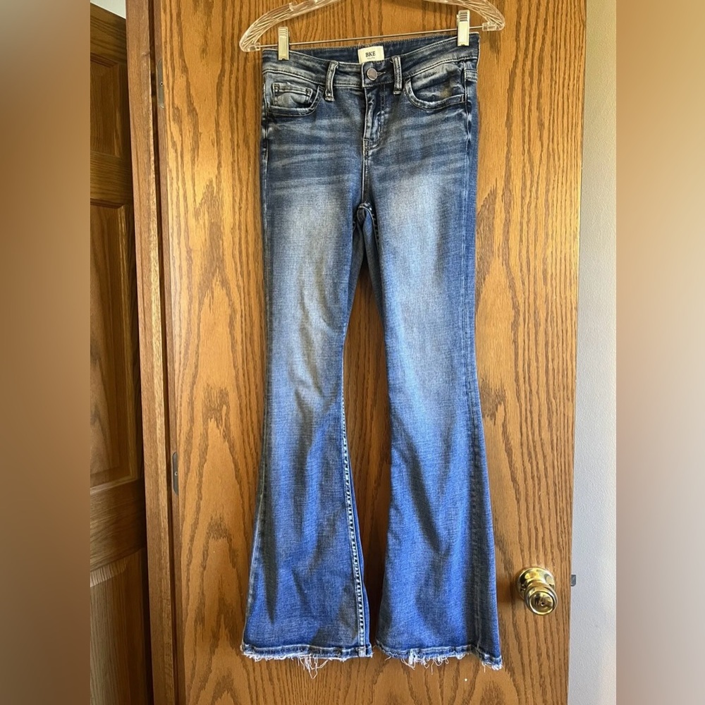 EUC Girl’s Youth BKE Buckle Brand Bootcut Distressed Jean 16L